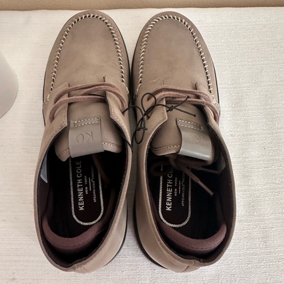 New Kenneth Cole Shore Taupe Faux Leather Chukka Boots Men’s 10 - Picture 9 of 13